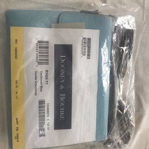 dooney & bourke hunter crossbody Caribbean blue